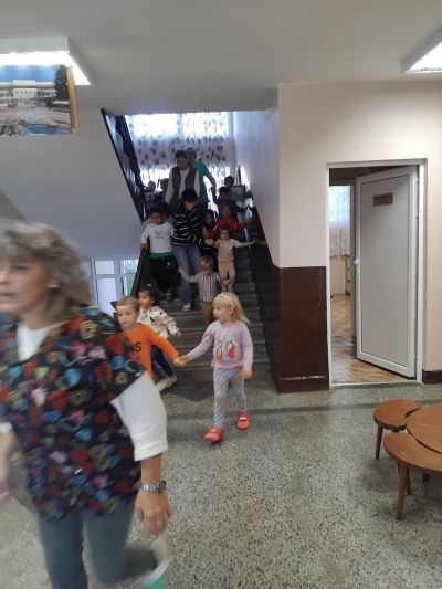 Практическо проиграване на план за евакуация при пожар- 30.10.25г. - ДГ Слънчев ден - Шивачево